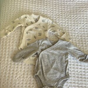 Neutral Wrap Bodysuit Set - Gray & Cream by Honest Size NB